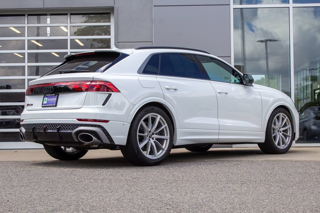 Used 2026 Audi RS Q8 performance AWD/4WD image 10
