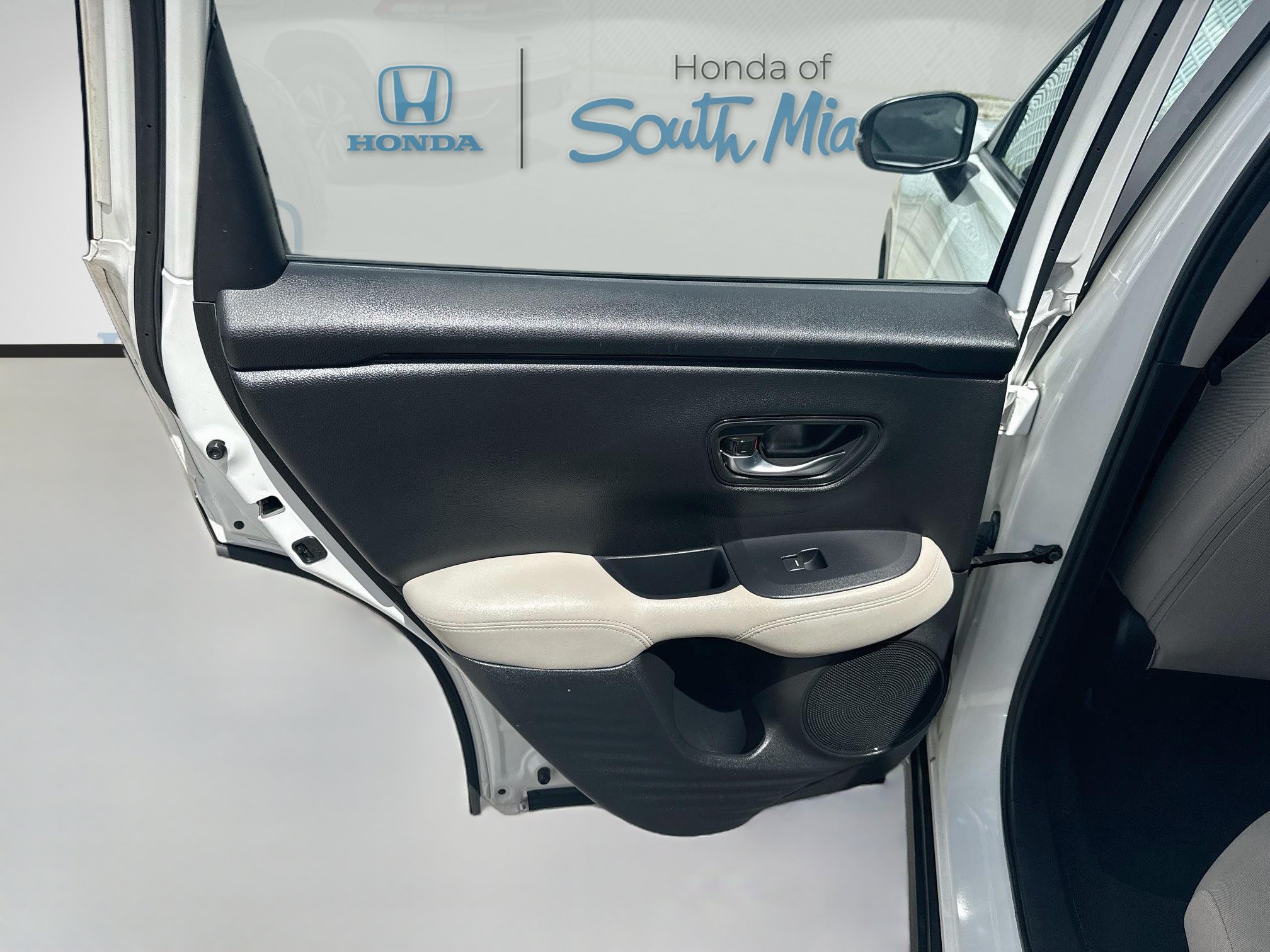 Used 2024 Honda HR-V LX image 24