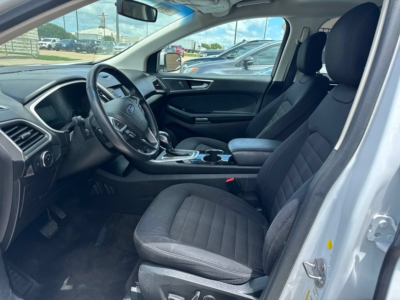 Used 2018 Ford Edge SEL FWD image 7