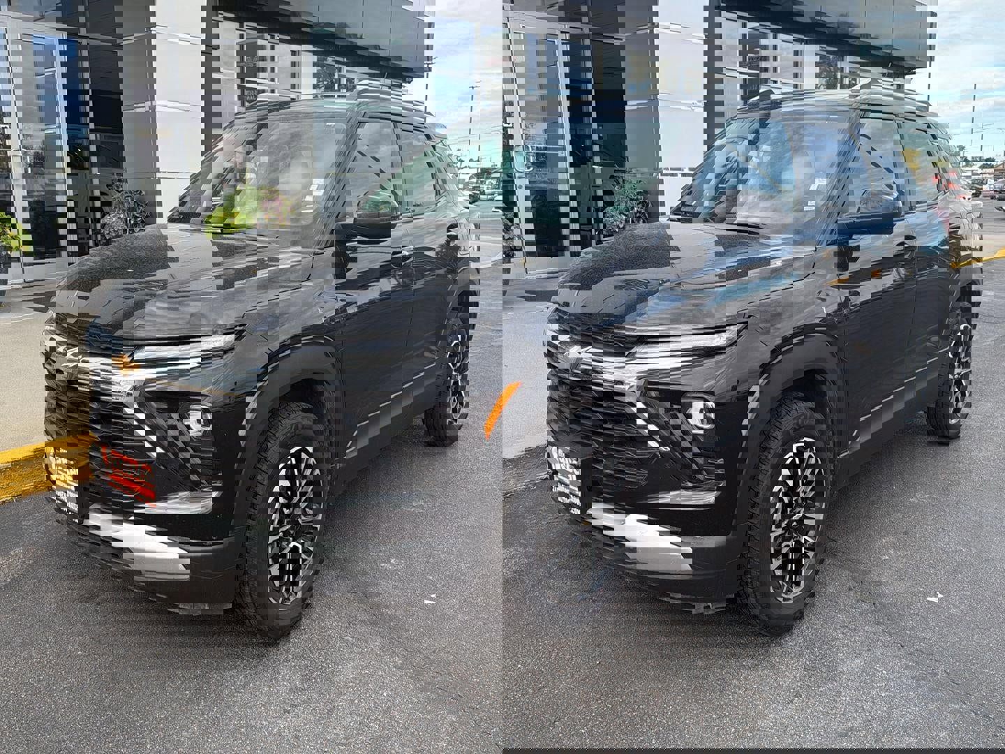 Used 2025 Chevrolet TrailBlazer LT image 9