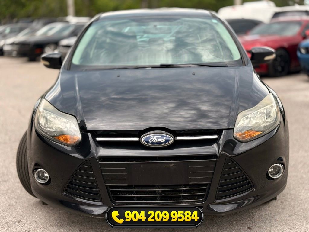 Used 2014 Ford Focus Titanium FWD image 9