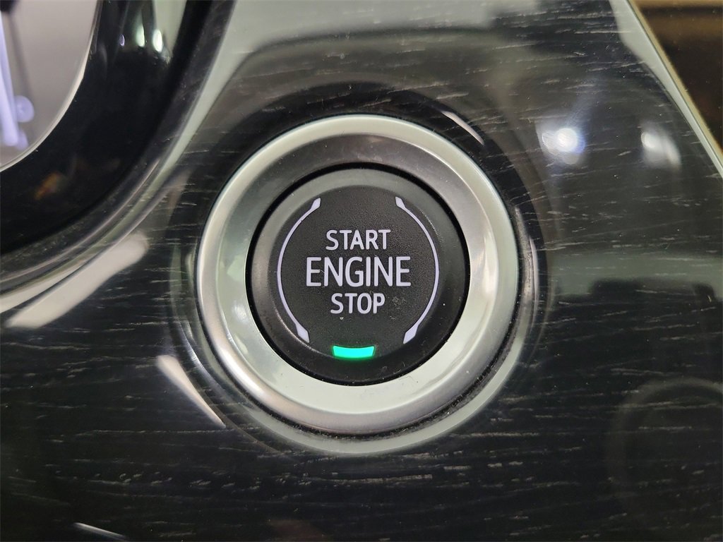 Certified 2022 Cadillac XT6 Premium Luxury w/ Technology Package image 29