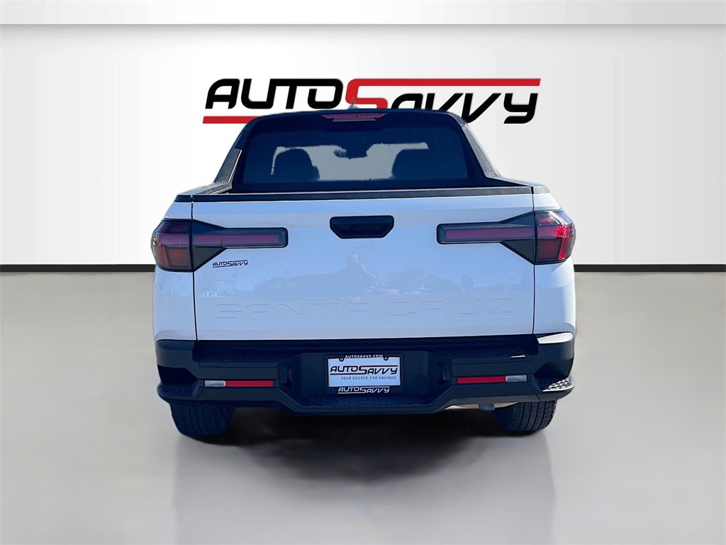 Used 2024 Hyundai Santa Cruz SEL image 6