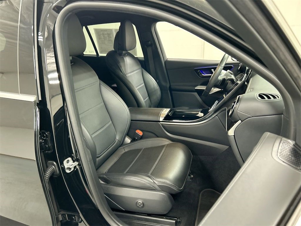 Used 2023 Mercedes-Benz GLC 300 4MATIC image 22