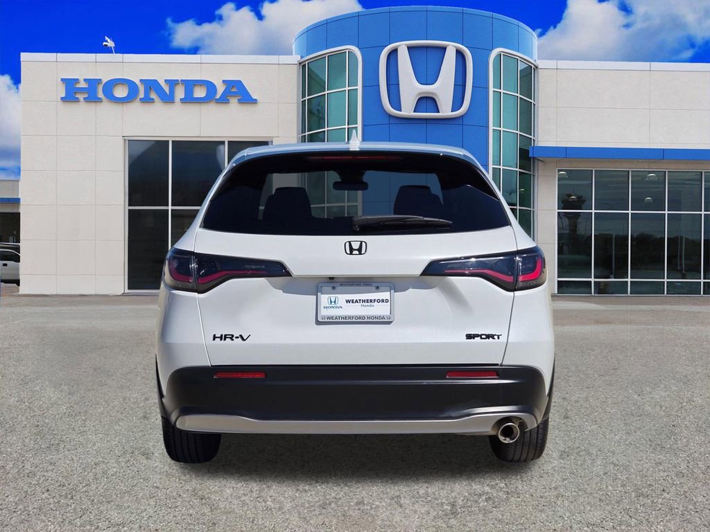 Used 2024 Honda HR-V Sport image 4
