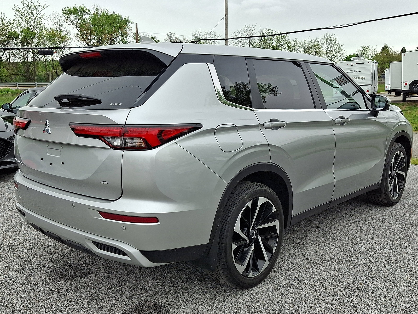 Used 2024 Mitsubishi Outlander SE AWD/4WD image 6