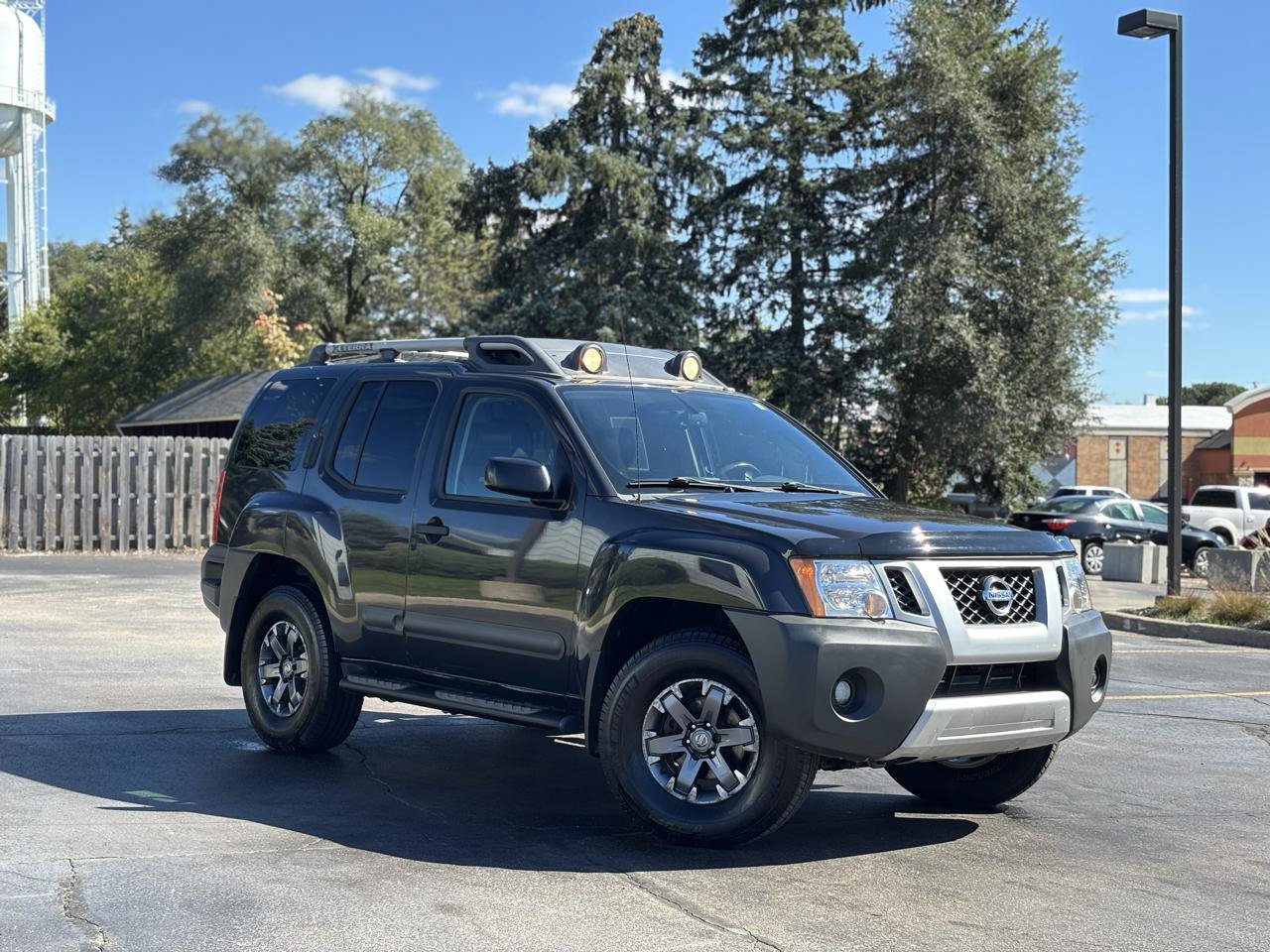 Used 2014 Nissan Xterra PRO-4X w/ Pro-4x Leather Package AWD/4WD image 12