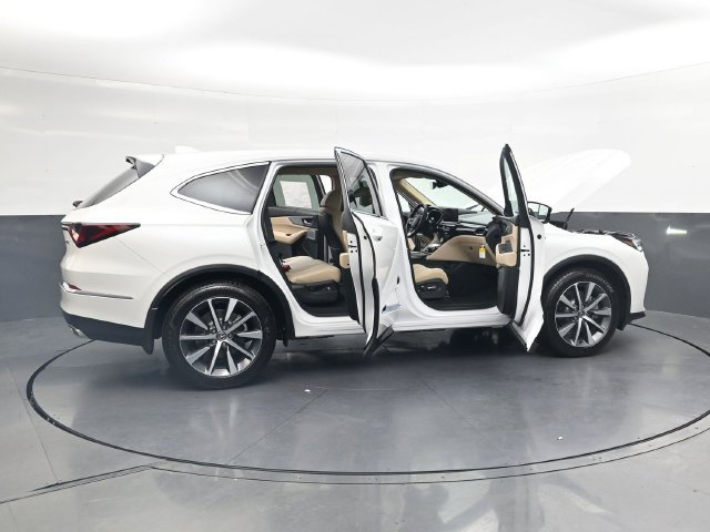 New 2026 Acura MDX w/ Technology Package FWD image 38