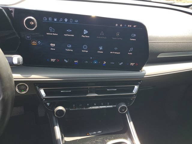 Certified 2025 Chevrolet Traverse LT FWD image 23