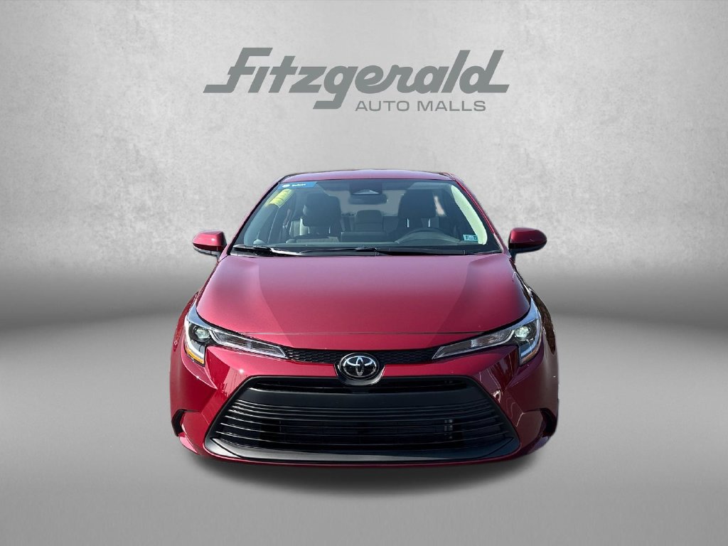 Used 2026 Toyota Corolla LE FWD image 2