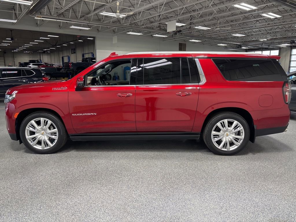 Used 2024 Chevrolet Suburban High Country AWD/4WD image 4