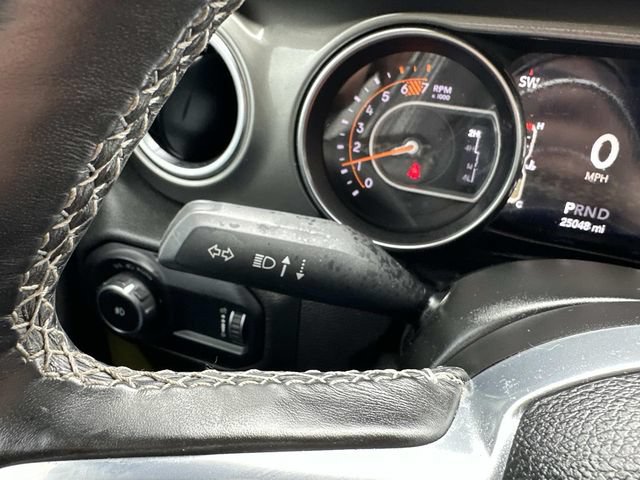 Used 2023 Jeep Wrangler Unlimited Sahara w/ Cold Weather Group AWD/4WD image 21