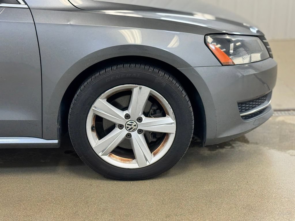 Used 2013 Volkswagen Passat 2.5 SE FWD image 4