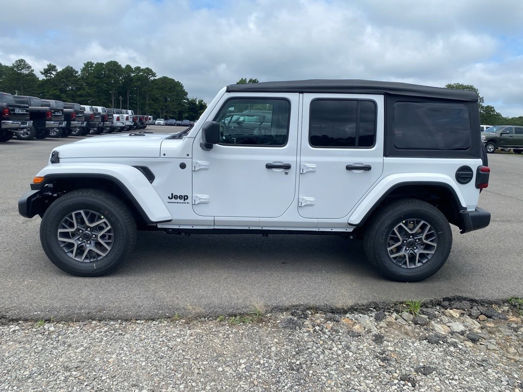 New 2025 Jeep Wrangler Sahara image 8