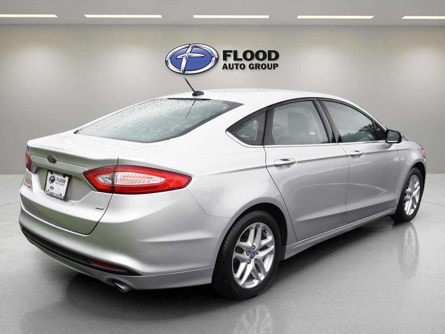 Used 2013 Ford Fusion SE FWD image 4