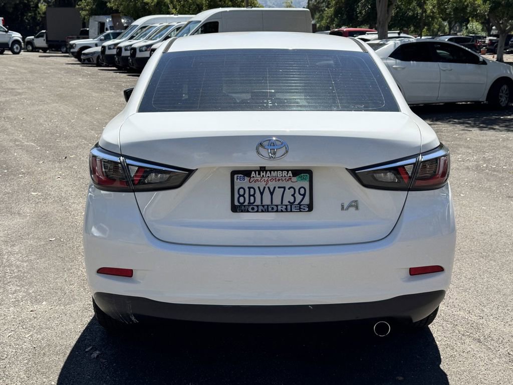 Used 2018 Toyota Yaris iA image 5