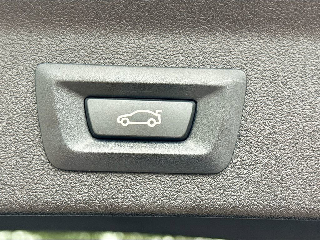 Used 2019 BMW X3 sDrive30i w/ Driving Assistance Package image 13