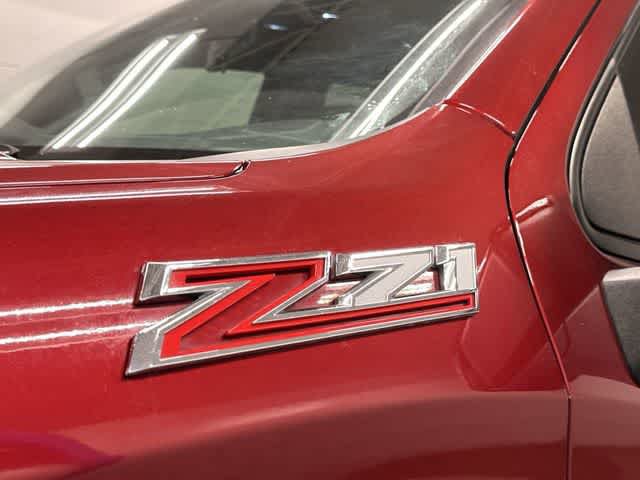 Used 2023 Chevrolet Silverado 1500 LT Trail Boss w/ LPO, Dark Essentials Package AWD/4WD image 31