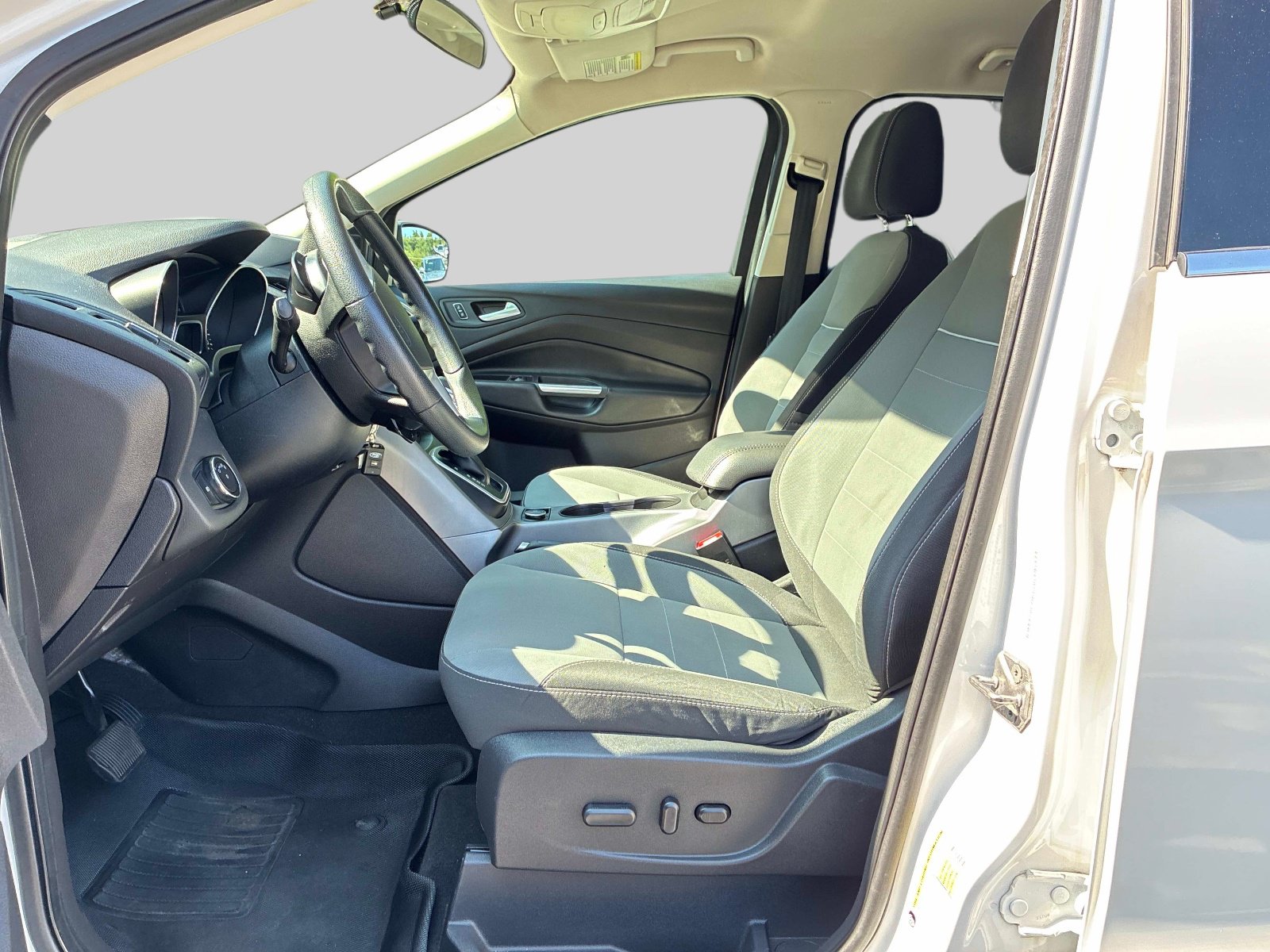 Used 2014 Ford Escape SE w/ Equipment Group 201A AWD/4WD image 22