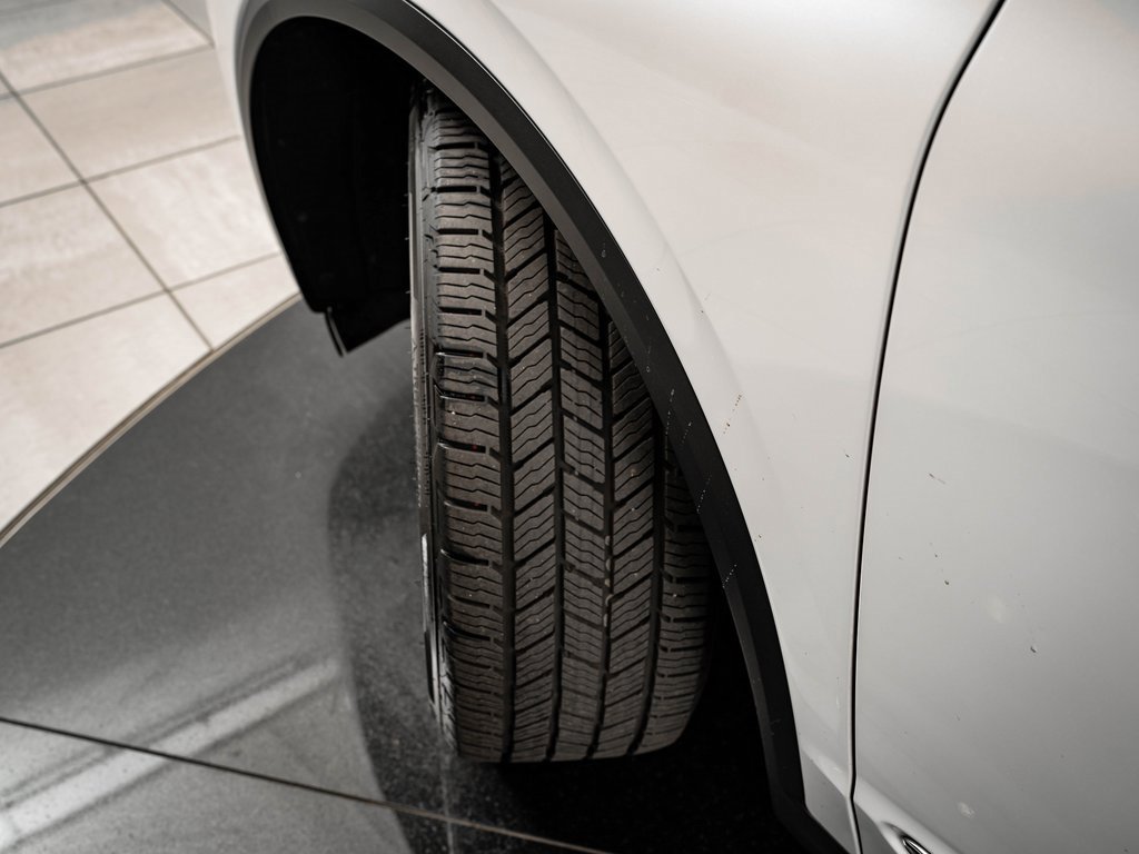 Certified 2023 Acura MDX FWD w/ Technology Package image 50