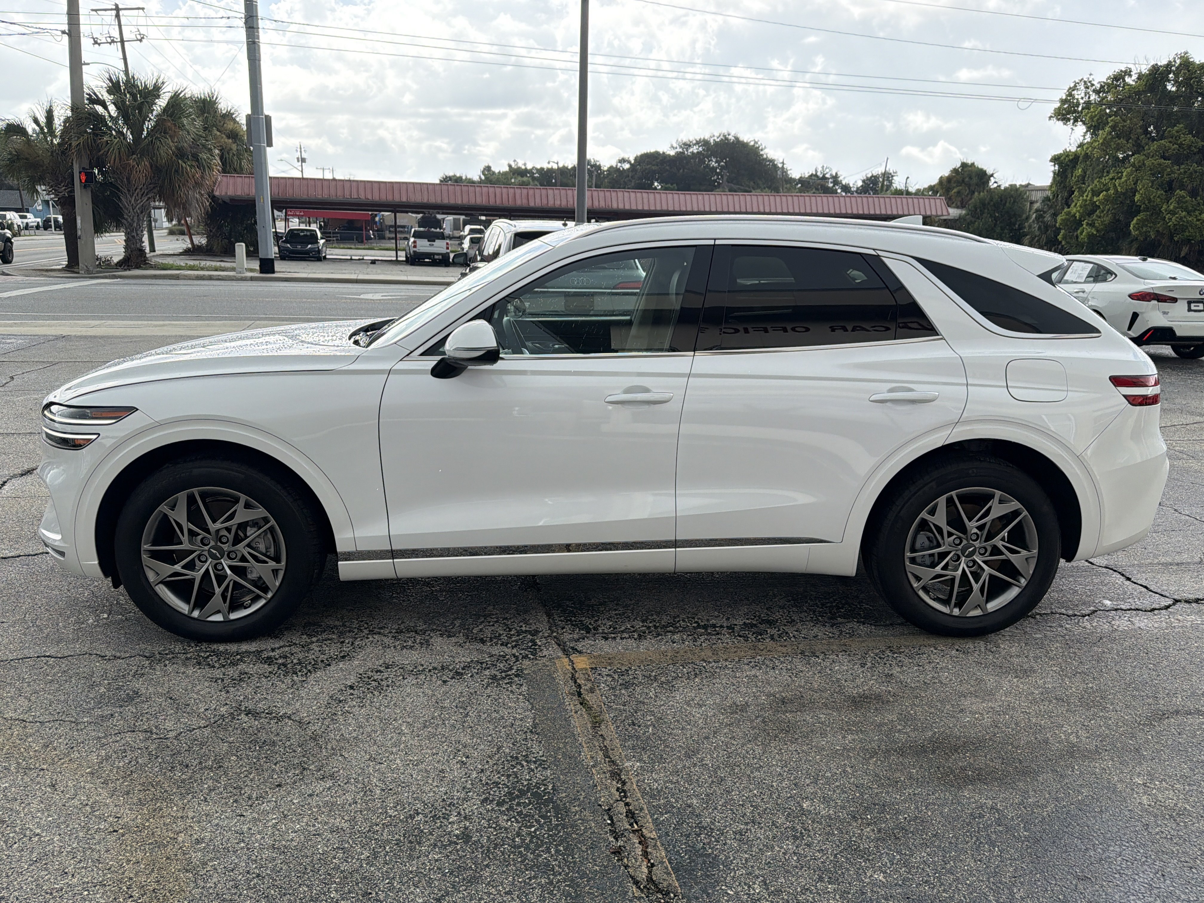 Used 2024 Genesis GV70 2.5T w/ Select Package AWD/4WD image 6