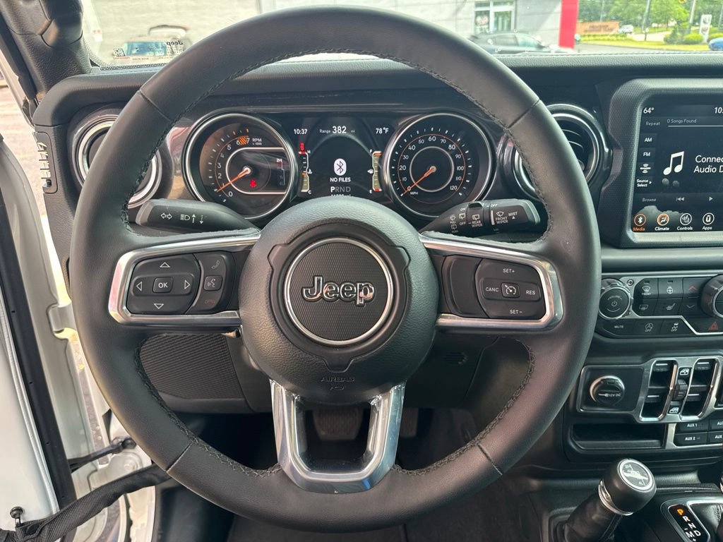 Used 2023 Jeep Wrangler Unlimited Sahara AWD/4WD image 36