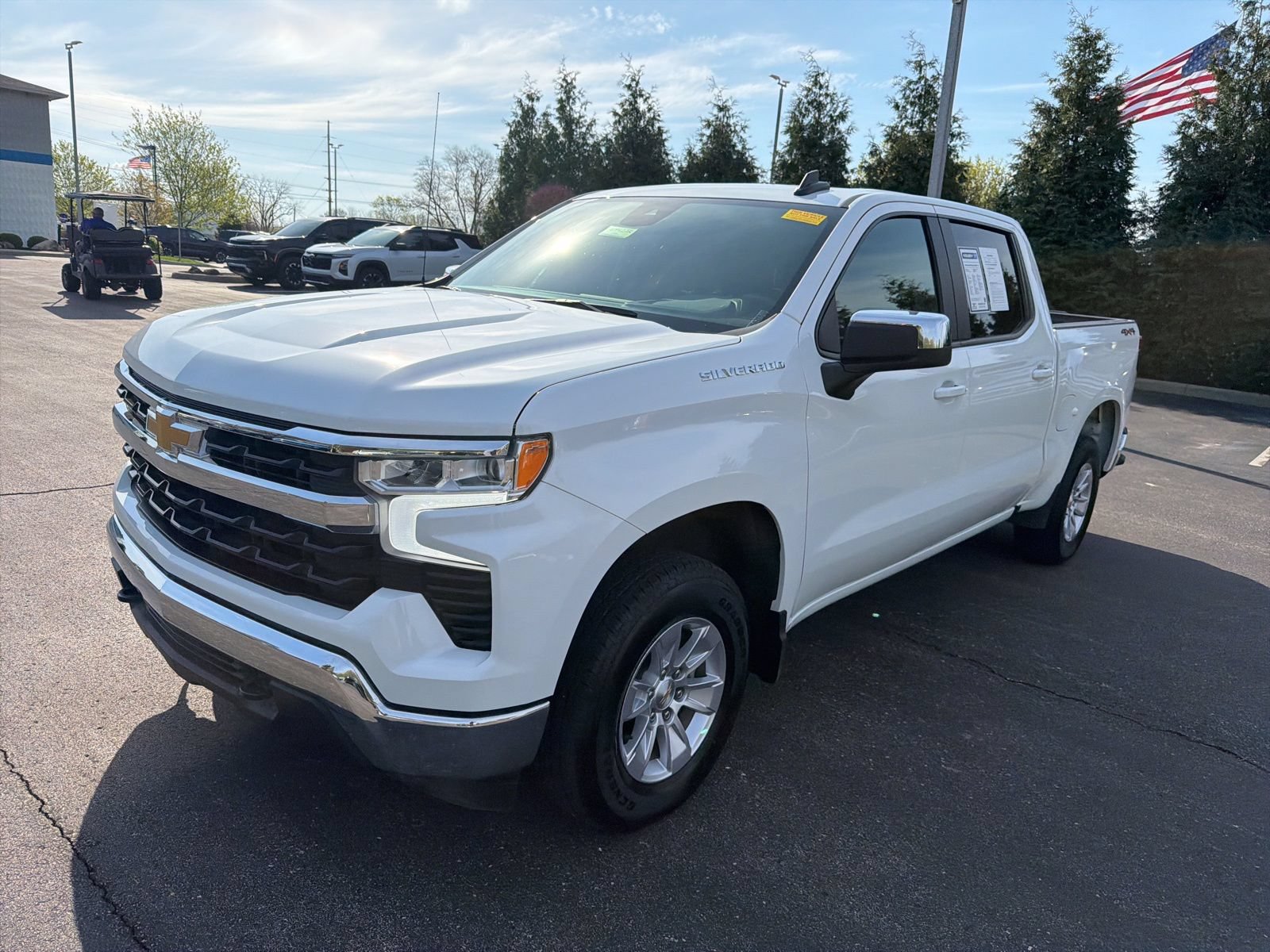 Used 2026 Chevrolet Silverado 1500 LT AWD/4WD image 9