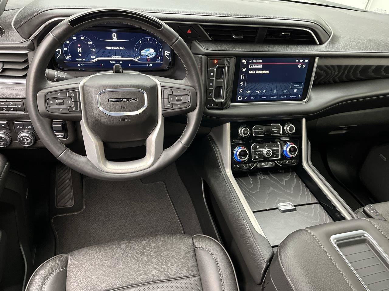Certified 2024 GMC Yukon XL Denali w/ Advanced Technology Package AWD/4WD image 16