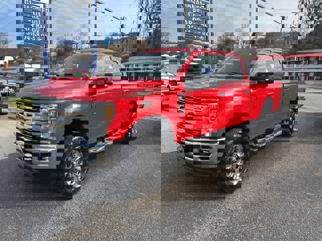 Used 2018 Ford F250 Lariat w/ Chrome Package image 1