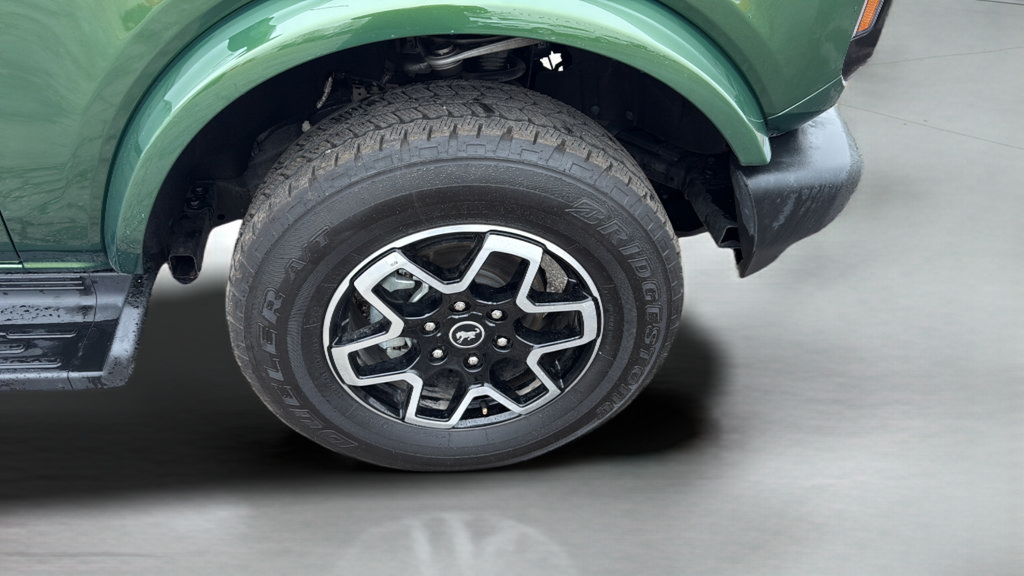 Certified 2025 Ford Bronco Outer Banks AWD/4WD image 37