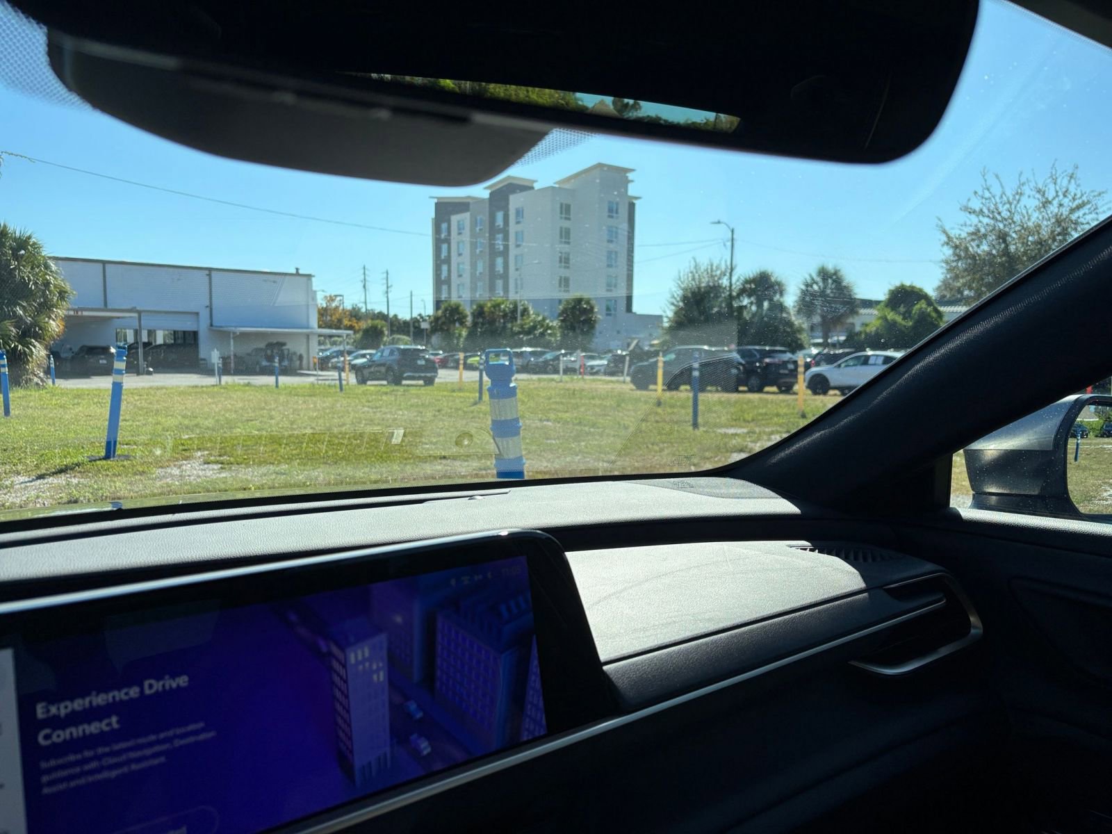 Used 2025 Toyota Crown XLE image 36