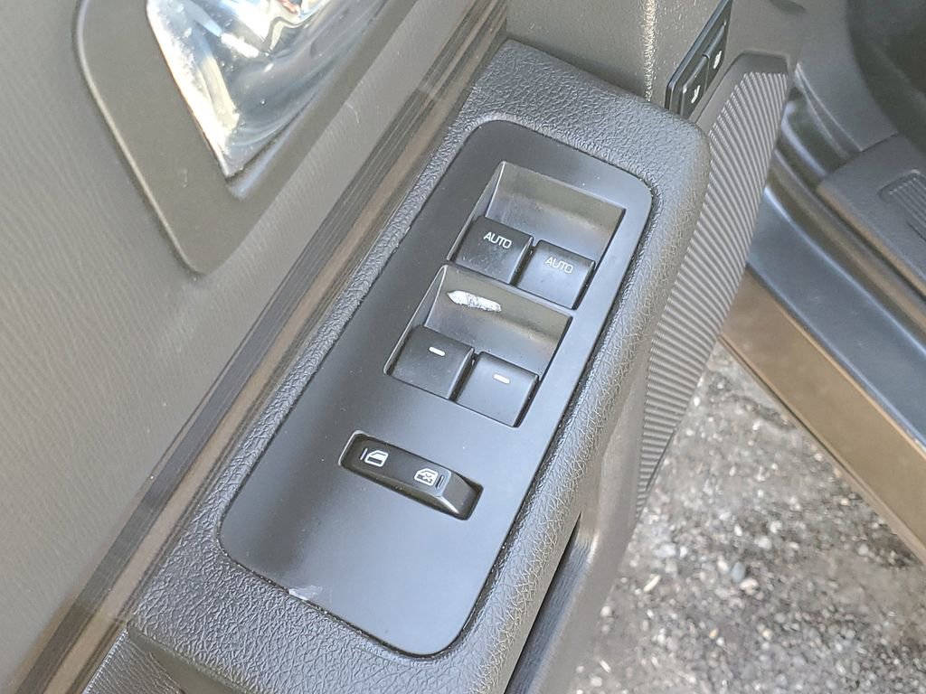 Used 2016 Ford Flex SEL w/ Equipment Group 202A AWD/4WD image 9