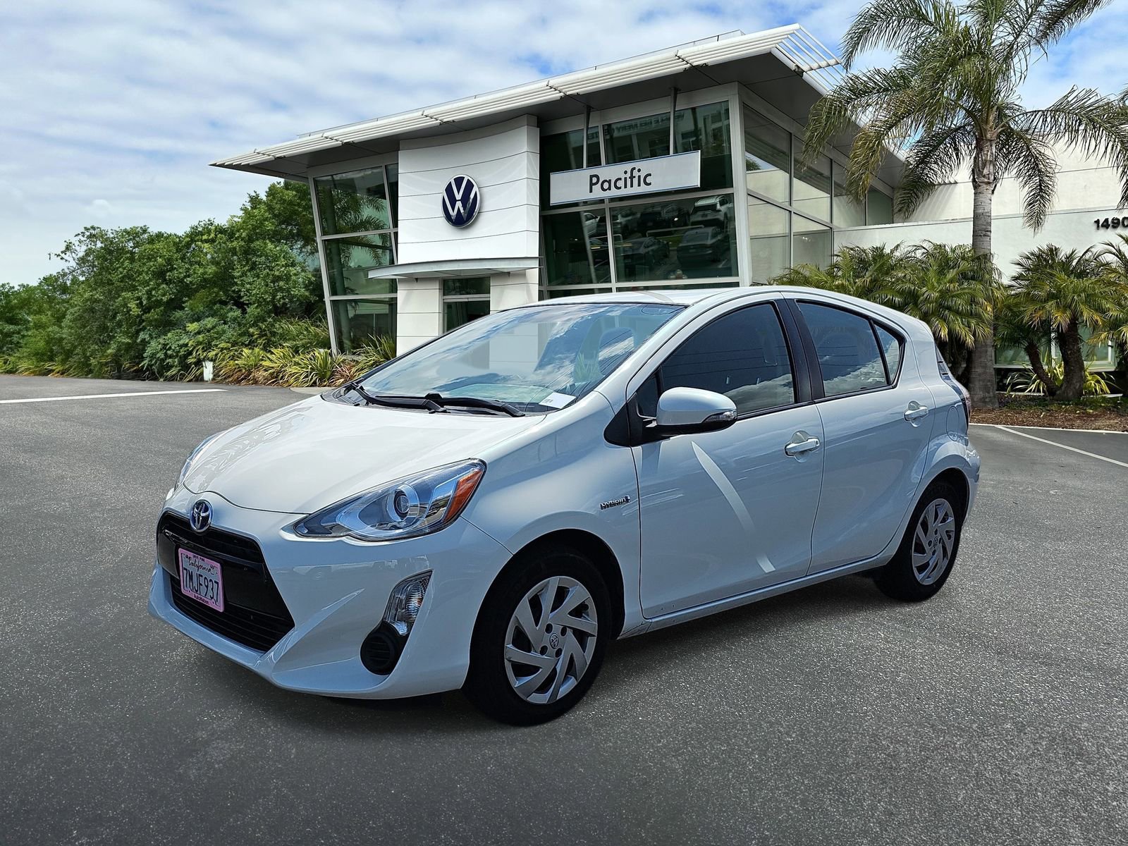 Used 2015 Toyota Prius C Two FWD image 1