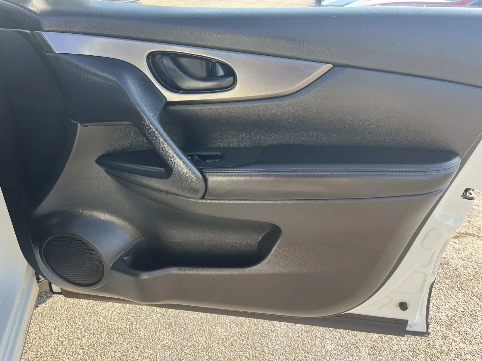 Used 2022 Nissan Rogue Sport S FWD image 24