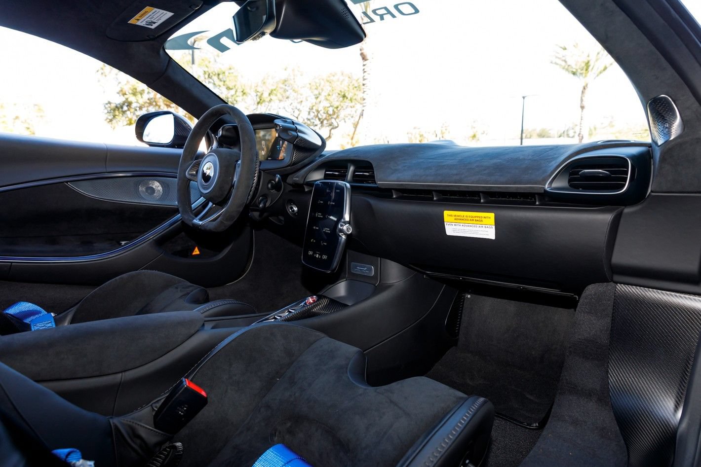 Used 2023 McLaren Artura RWD image 43