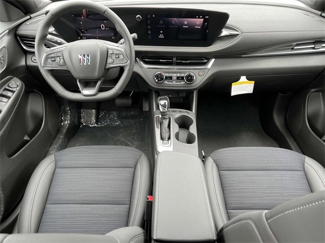 Used 2025 Buick Envista Preferred w/ Convenience I Package image 12