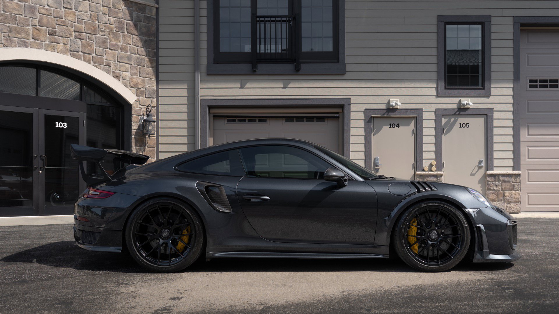 Used 2018 Porsche 911 GT2 RS RWD image 16