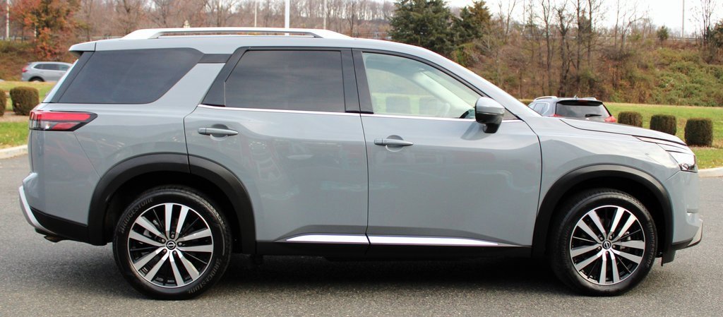 Certified 2023 Nissan Pathfinder Platinum image 5