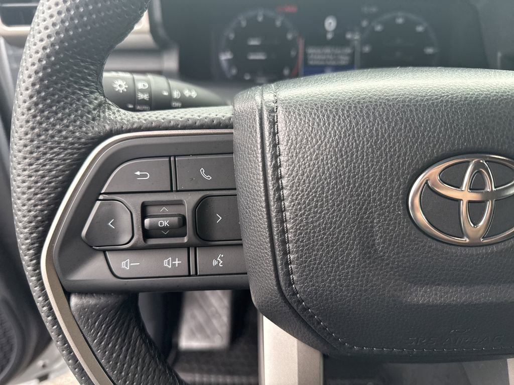 Used 2024 Toyota Tacoma TRD Sport w/ TRD Sport Upgrade Package image 27