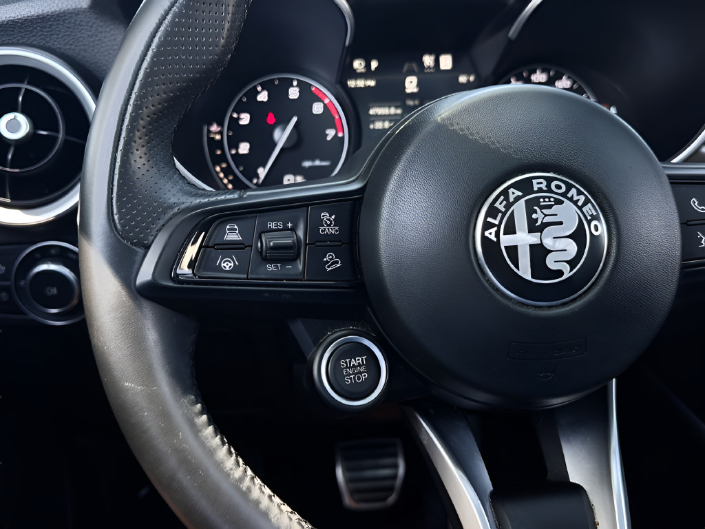Used 2023 Alfa Romeo Stelvio Ti w/ Active Assist Plus Package AWD/4WD image 16