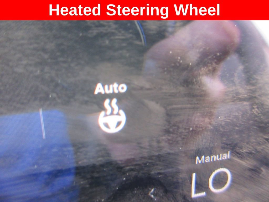 Used 2021 Tesla Model Y Long Range AWD/4WD image 32