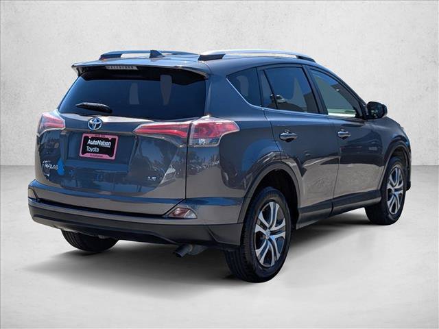 Used 2017 Toyota RAV4 LE FWD image 5