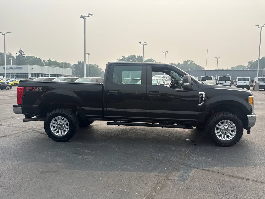 Used 2017 Ford F250 XL w/ STX Appearance Package AWD/4WD image 6