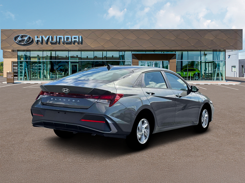 New 2026 Hyundai Elantra SE FWD image 7