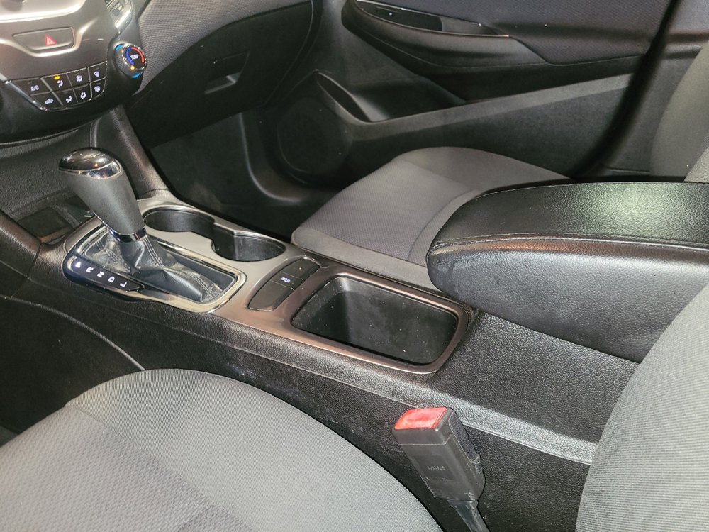 Used 2018 Chevrolet Cruze LT w/ RS Package FWD image 26