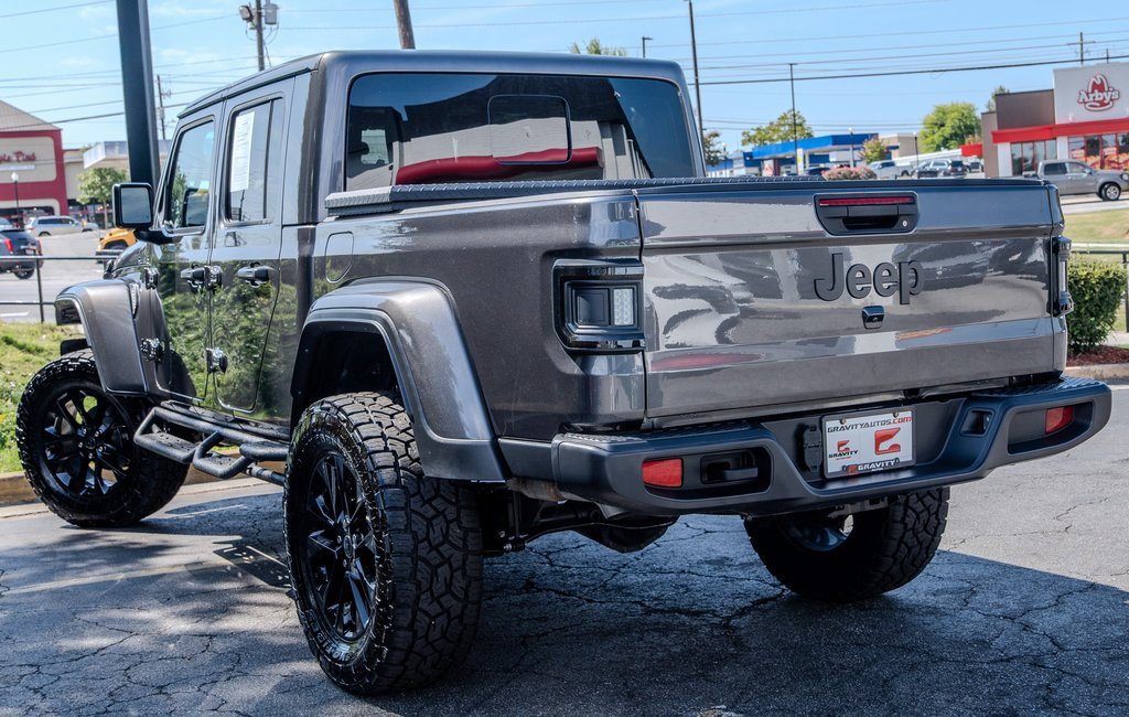 Used 2025 Jeep Gladiator Sport image 24