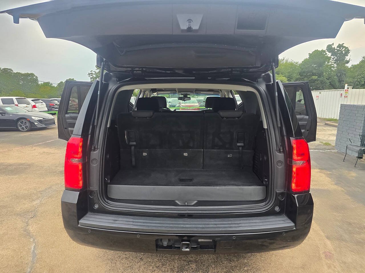 Used 2018 Chevrolet Tahoe LS RWD image 50