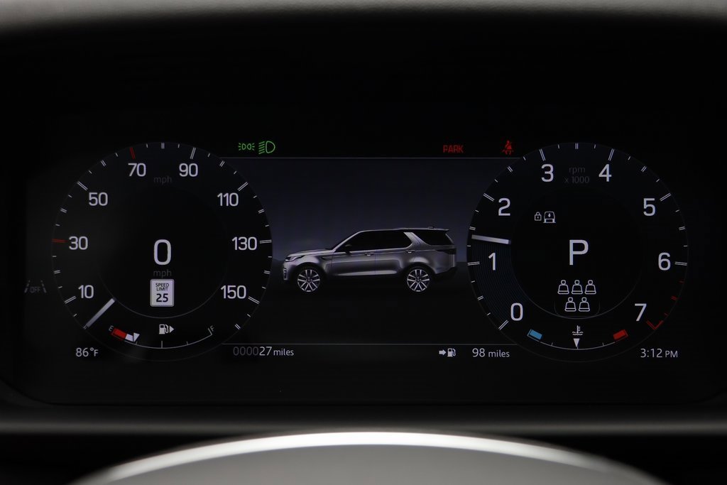 New 2025 Land Rover Discovery S image 8