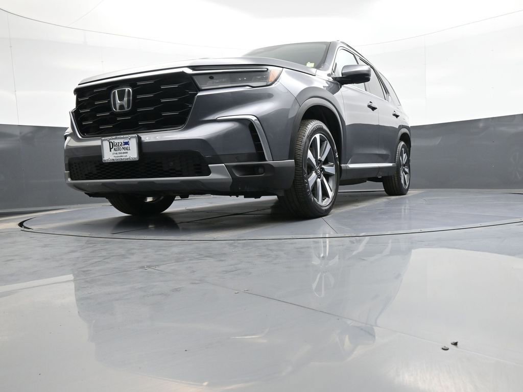 Used 2023 Honda Pilot Touring image 28