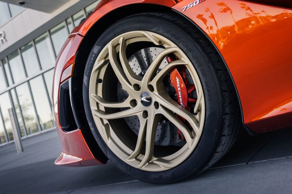 Used 2024 McLaren 750S image 21